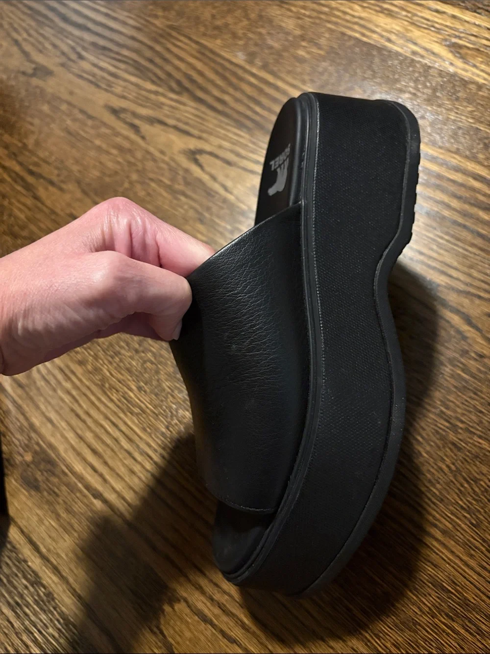 Sorel Women’s Black Comfy Platform